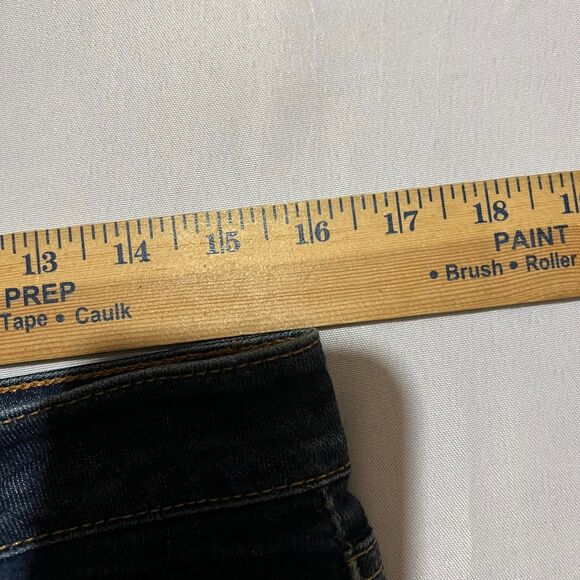 L.L.Bean Women's 10P Classic Fit True Shape High-Rise Straight Leg Jeans - Picture 6 of 12